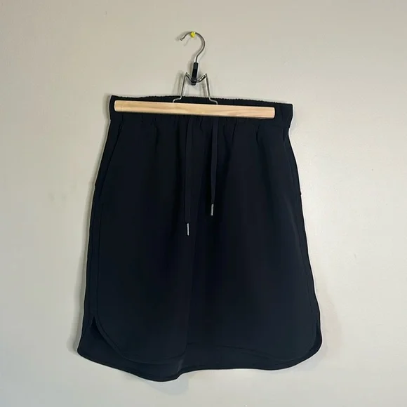 Lululemon On the Fly Black Skirt (Size 6) - Picture 2 of 9